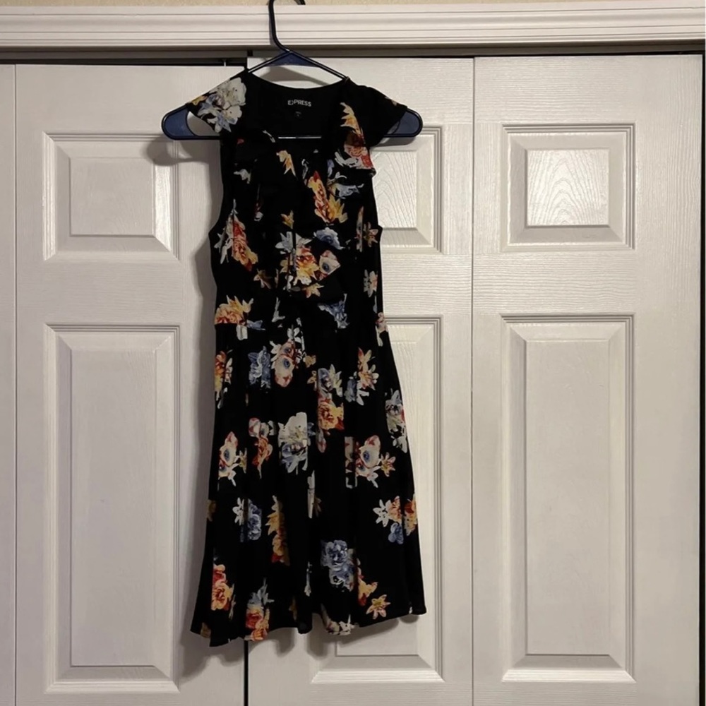 Express size 6 casual summer dress